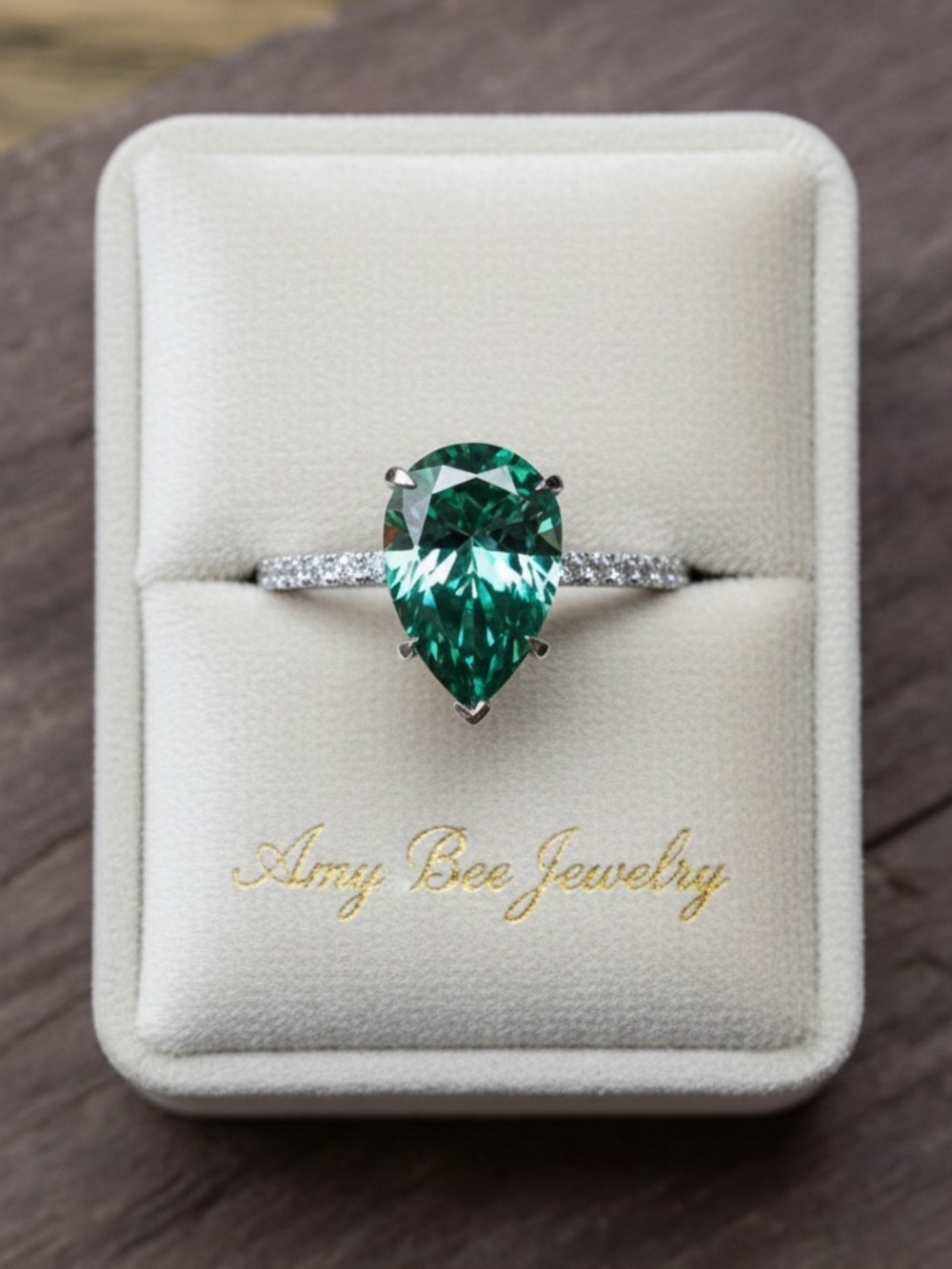 Silver Plated Emerald Green Pear-Cut Solitaire CZ Ring. New.